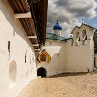 Печорский монастырь :: skijumper Иванов