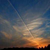 Тень от инверсионного следа :: Сергей Швечков Тень от инверсионного следа :: Сергей Швечков