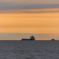 Корабль уходит в закат :: Алексей Булак