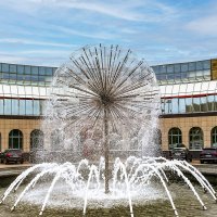 СПб. Фонтан у метро "Спортивная" :: Виктор Орехов СПб. Фонтан у метро "Спортивная" :: Виктор Орехов