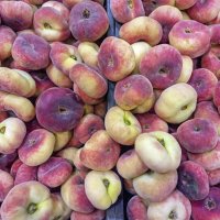 Как выбрать персики вкусные и сладкие? :: Валерий Иванович