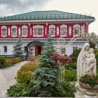 Южный корпус в Николаевском монастыре Арзамаса :: Алексей Р.