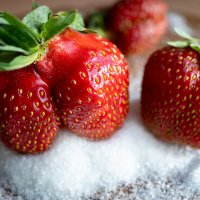 Клубника с сахаром :: Александр Синдерёв