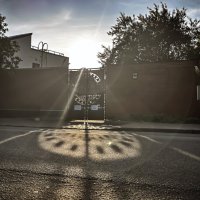 Солнце в городе :: Дмитрий Иванов