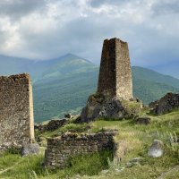 Три духа Фиагдонской долины. :: Сергей Адигамов