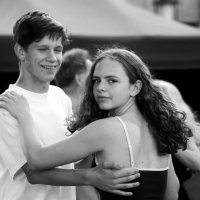 Ты в кадр попала.. :: Юрий. Шмаков