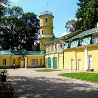 Хозяйственный двор :: Анатолий Колосов Хозяйственный двор :: Анатолий Колосов