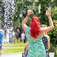 У фонтана :: Александр 