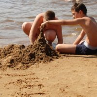 Строим замок из песка :: Наталья Герасимова