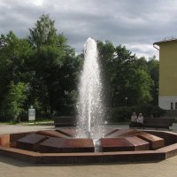 Муравьевский фонтан перед гостиницей «Старая Русса» :: Александр Ильчевский Муравьевский фонтан перед гостиницей «Старая Русса» :: Александр Ильчевский