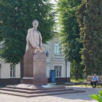 Привокзальная площадь :: Олег Манаенков Привокзальная площадь :: Олег Манаенков