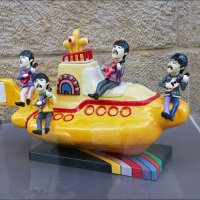 Yellow Submarine :: Валерий Готлиб