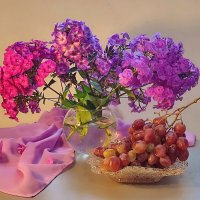 С виноградом :: Валентина Богатко С виноградом :: Валентина Богатко