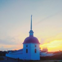 Возле стен монастыря :: Сергей Кочнев Возле стен монастыря :: Сергей Кочнев