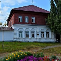 Алатырь. Дом по ул. Горького 7. :: Пётр Чернега Алатырь. Дом по ул. Горького 7. :: Пётр Чернега