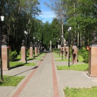 Аллея Героев :: Александр Ильчевский 