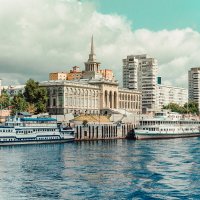 Речной вокзал :: Роман 