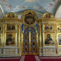 Алтарь...Нижний храм Собора Рождества Пресвятой Богородицы :: Наталия Павлова