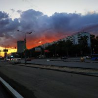 Разве в городе увидишь закат целиком?! :: Андрей Лукьянов