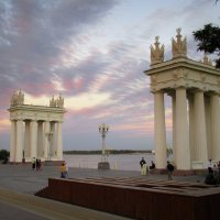 Вечер на Волге... :: emaslenova 