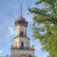 Сквер перед Центральным музеем МВД России на Селезневской улице. :: ИРЭН@ .