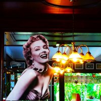 Интерьер в ретро-кафе :: Aida10 