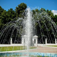 Дубровицкий фонтан в былом,,,, :: Анатолий Колосов