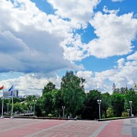 У нас сегодня облачно... :: Vladimir Semenchukov