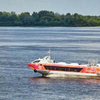 Теплоход "Валдай" на Волге :: Алексей Р. Теплоход "Валдай" на Волге :: Алексей Р.