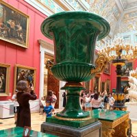 Декоративное убранство интерьеров Эрмитажа. Вазы :: Любовь Сахарова