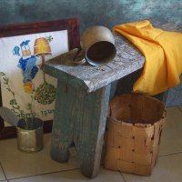 Старая кривая скамеечка :: Наталья S