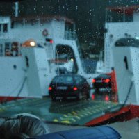 Нас погода не балует (грузимся на паром) :: Марина Виноградова