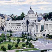 Прогулка по Казани :: Юрий Глушков