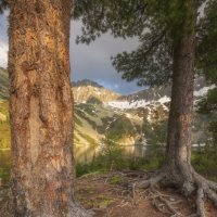 На берегу озера Выпускников :: Максим Токарев