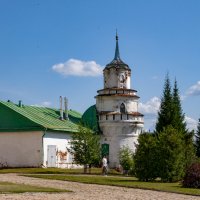 В Свято-Николаевском мужском монастыре. Северо-западная башня :: Gen 
