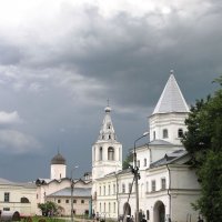 Церковь Жен Мироносиц, Колокольня Никольского собора и Надвратная башня Гостиного двора :: Александр Ильчевский 