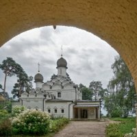 Церковь Архангела Михаила :: Andrey Lomakin