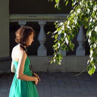 задумалась :: Олег Лукьянов задумалась :: Олег Лукьянов