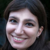 Счастливое лицо зрителя и слушателя на "концерте" музыкального ансамбля на Кургане :: Евгений 