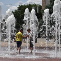 В Светлограде жарко :: Александр 