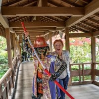 Встреча на узенькой дорожке :: Виталий Авакян