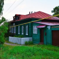 Алатырь. Дом по ул. Жуковского 104. :: Пётр Чернега