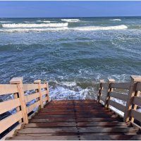 Подтопленный пляж. :: Валерия Комова