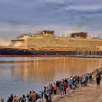 "Как провожают пароходы..." :: Андрей K.