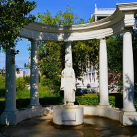 Чебоксары. Скульптура "Рокшанак" :: Пётр Чернега Чебоксары. Скульптура "Рокшанак" :: Пётр Чернега