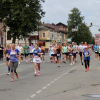 Забег в Рыбинске. :: Любовь 