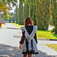 Ступает Осень осторожно в городе моём... :: Валентина  Нефёдова 