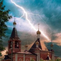 Храм в Вольске :: Анатолий Уткин