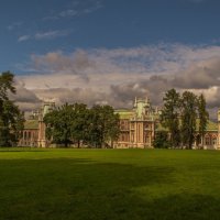 Дворец в Царицыно :: Владимир Жуков Дворец в Царицыно :: Владимир Жуков