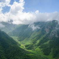 Суровые ущелья Чечни :: Сергей Сабешкин